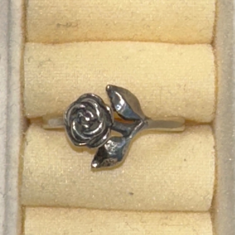 James Avery Small Rose Ring - Size 7 (Engraved date)